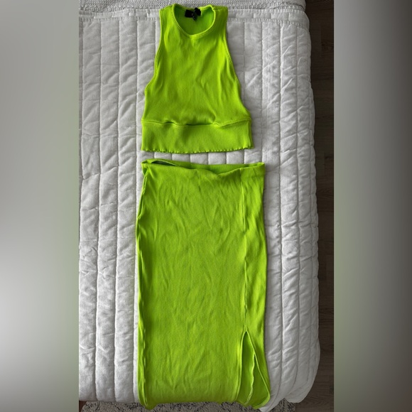 Lulu's Bright Green Ribbed Set - Picture 2 of 3